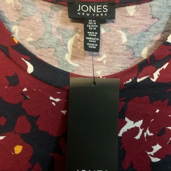 Jones New York maroon blouse - Picture 4 of 8